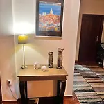 Apartment 100 Metrowy Kolo Opery Lesnej